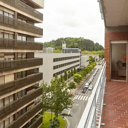 アパート Salaberria With Private Garage