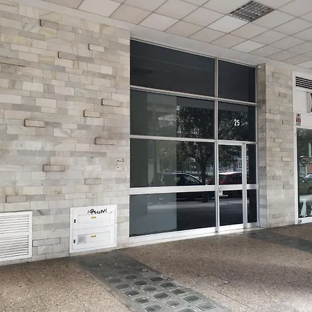 아파트 Salaberria With Private Garage 산세바스티안